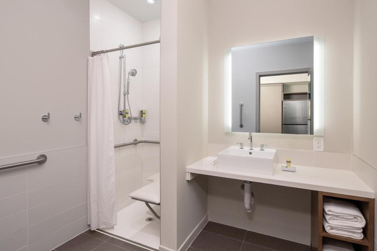 Hotel Element Harrison-newark 3*